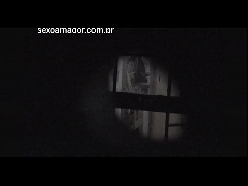 ❤️ Блонді таємно знімає на відео сусідський вуайерист, прихований за порожнистими цеглами ☑ Жорстке порно на uk.gaypornforyou.ru ️❤
