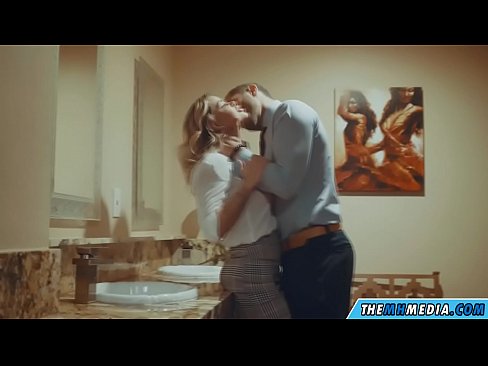 ❤️ Коли грудаста блондинка спокушає вас у громадському туалеті ☑ Жорстке порно на uk.gaypornforyou.ru ️❤